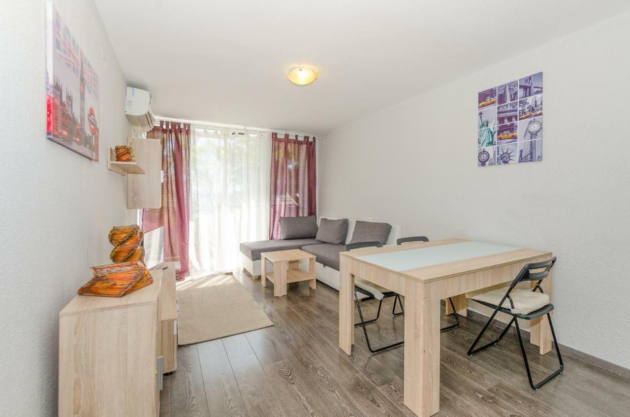 Close To The Beach Apartman Fiume Kültér fotó